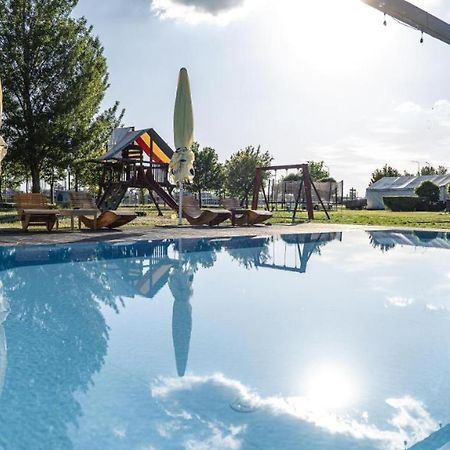 Camping Divoka Voda Bratislava Exterior photo